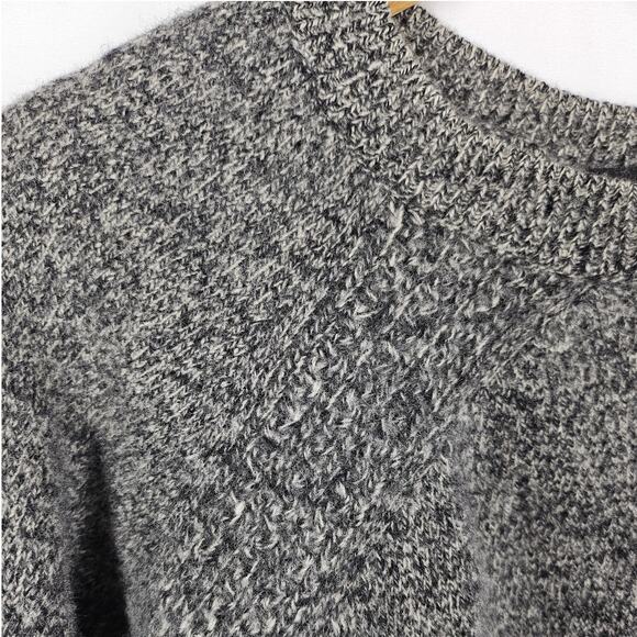 A.P.C. MEN'S HEATHER GRAY 100% LAMBS WOOL PULLOVER CREWNECK SWEATER SIZE XL - Picture 3 of 9